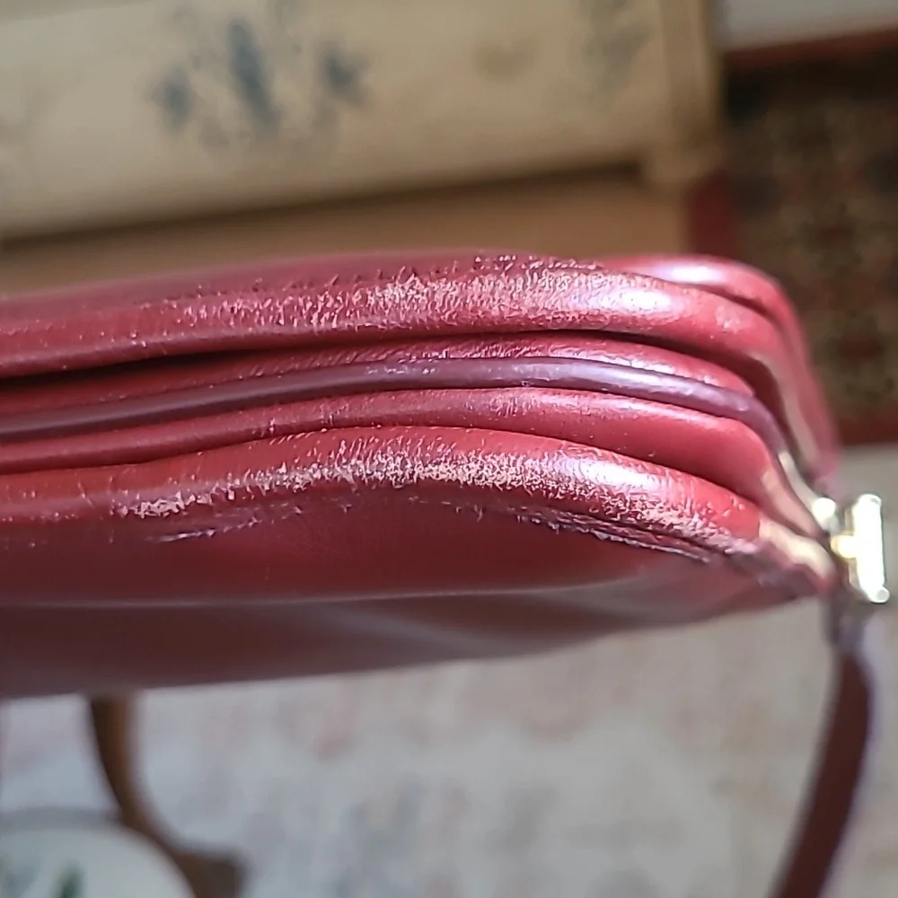Vintage Etienne Aigner Leather Crossbody satchel brief in Oxblood red - Picture 11 of 16